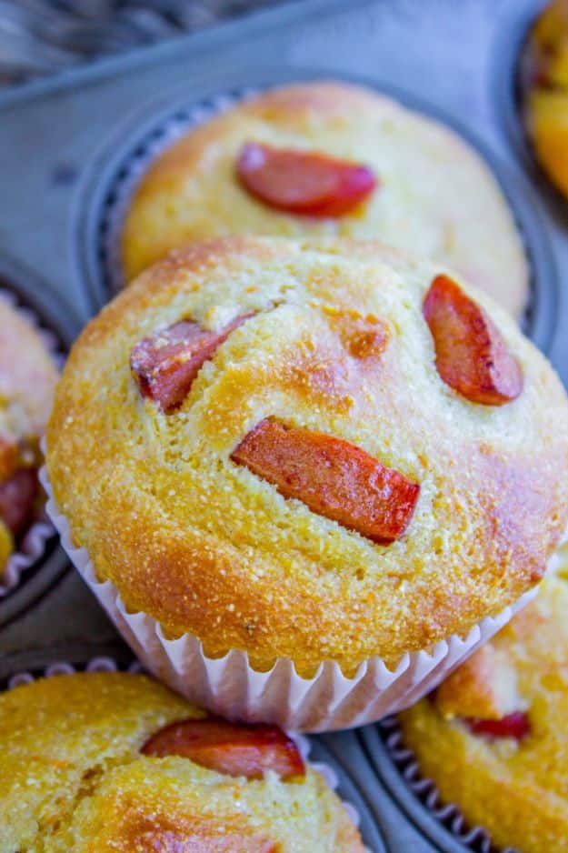 Back to School Lunch Ideas - Hot Dog Cornbread Muffins - Quick Snacks, Lunches and Homemade Lunchables - Bento Box Style Lunch for People in A Hurry - Fast Lunch Recipes to Pack Ahead - Healthy Ideas for Kids, Teens and Adults 