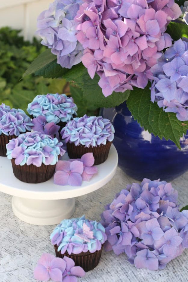 Cool Cupcake Decorating Ideas - Hydrangea Cupcakes - Easy Ways To Decorate Cute, Adorable Cupcakes - Quick Recipes and Simple Decorating Tips With Icing, Candy, Chocolate, Buttercream Frosting and Fruit kids birthday party ideas cake