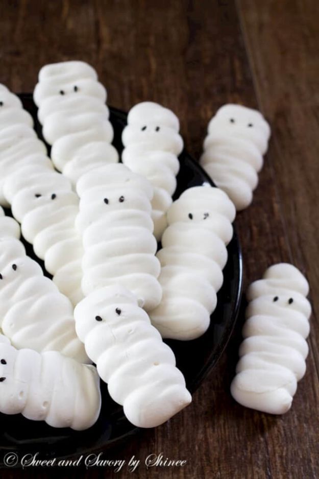 Cute Halloween Cookies - Mummy Meringue Cookies - Easy Recipes and Cookie Tutorials for Making Quick Halloween Treats - Spooky DIY Decorated Ghosts, Pumpkins, Bats, No Bake, Spiders and Spiderwebs, Tombstones and Healthy Options, Kids and Teens Cookies for School #halloween #halloweencookies