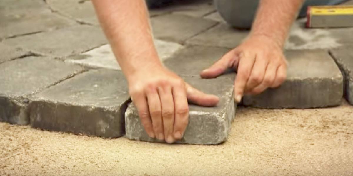 He Lays Stone In A Circle And You’ll Want This When You See The Next Thing He Does! | DIY Joy Projects and Crafts Ideas