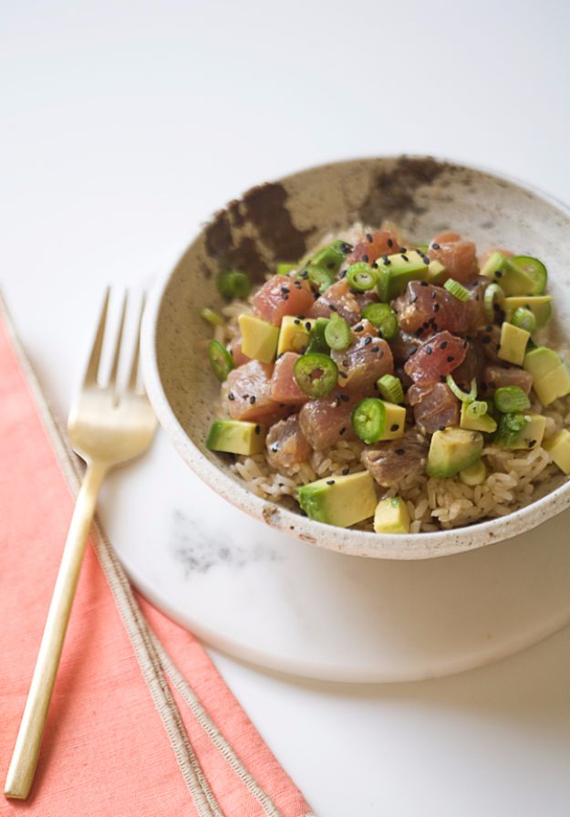 Easy Dinner Ideas for One - Poke Avocado Bowl - Quick, Fast and Simple Recipes to Make for a Single Person - Freeze and Make Ahead Dinner Recipe Tips for Best Weeknight Dinners for Singles - Chicken, Fish, Vegetable, No Bake and Vegetarian Options - Crockpot, Microwave, Healthy, Lowfat Options 