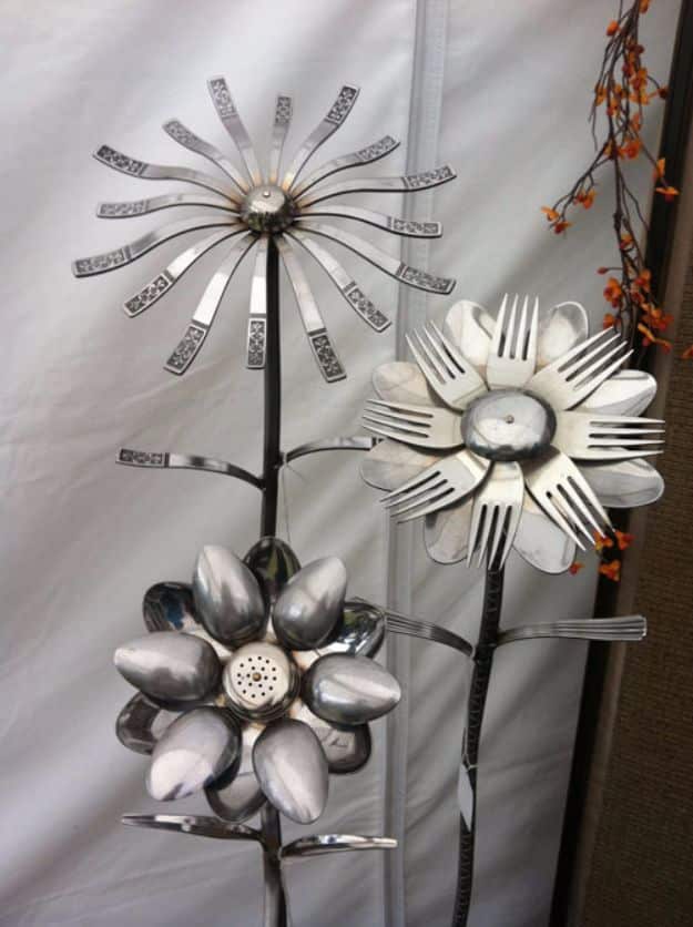 DIY Silverware Upgrades - Silverware Flowers - Creative Ways To Improve Boring Silver Ware and Palce Settings - Paint, Decorate and Update Your Flatware With These Creative Do IT Yourself Tutorials- Forks, Knives and Spoons all Get Dressed Up With These New Looks For Kitchen and Dining Room 