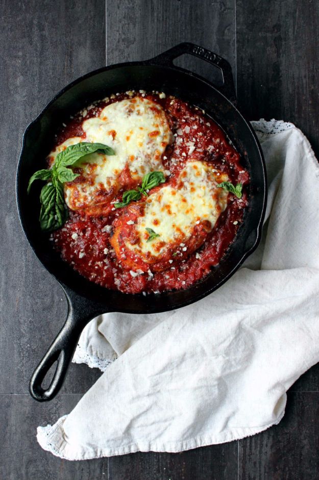 Easy Dinner Ideas for Two - Skillet Chicken Parmesan - Quick, Fast and Simple Recipes to Make for Two People - Freeze and Make Ahead Dinner Recipe Tips for Best Weeknight Dinners - Chicken, Fish, Vegetable, No Bake and Vegetarian Options - Crockpot, Microwave, Healthy, Lowfat 