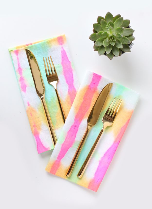 DIY Napkins and Placemats - Tie Dyed Watercolor Napkins - Easy Sewing Projects, Cute No Sew Ideas and Creative Ways To Make a Napkin or Placemat - Quick DIY Gift Ideas for Friends, Family and Awesome Home Decor - Cheap Do It Yourself Kitchen Decor - Simple Wedding Gifts You Can Make On A Budget 
