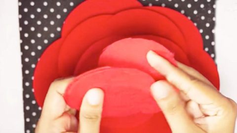 She Cuts A Bunch Of Red Circles Out Of Felt And Makes A Beautiful Piece You’ll Love! | DIY Joy Projects and Crafts Ideas