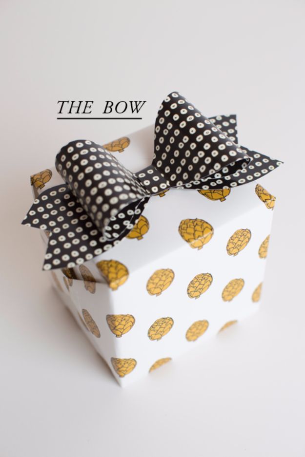 Creative Bows For Packages - Chic Bow - Make DIY Bows for Christmas Presents and Holiday Gifts - Cute and Easy Ideas for Making Your Own Bows and Ribbons - Step by Step Tutorials and Instructions for Tying A Bow - Cheap and Crafty Gift Wrapping Ideas on A Budget #diy #gifts #giftwrapping #christmasgifts