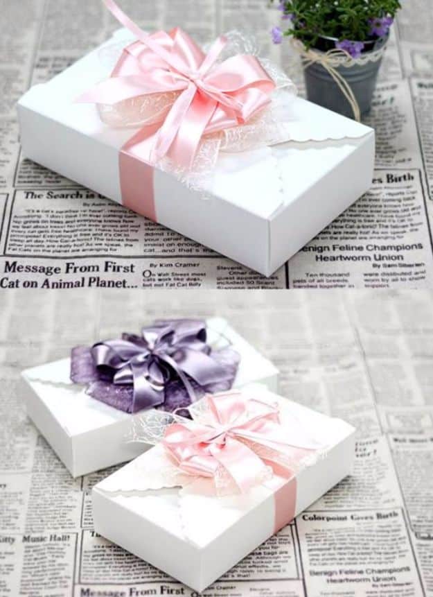 Creative Bows For Packages - DIY Ribbon Bow - Make DIY Bows for Christmas Presents and Holiday Gifts - Cute and Easy Ideas for Making Your Own Bows and Ribbons - Step by Step Tutorials and Instructions for Tying A Bow - Cheap and Crafty Gift Wrapping Ideas on A Budget #diy #gifts #giftwrapping #christmasgifts