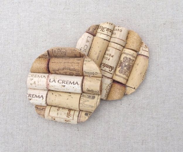 Wine Cork Crafts and Craft Ideas With Wine Corks - DIY Wine Cork Coasters - Cool Projects to Make With Old Wine Cork - Outdoor and Garden, Easy Wall Art, Fun DIY Gifts and Cheap Crafts for Adults, Kids and Teens 