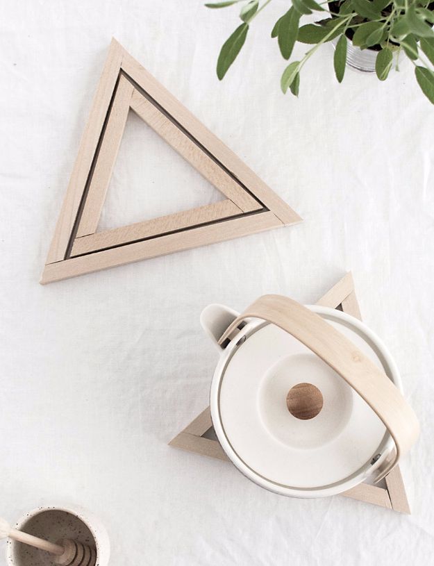 Cheap DIY Gifts and Inexpensive Homemade Christmas Gift Ideas for People on A Budget - DIY Wood Triangle Trivets - To Make These Cool Presents Instead of Buying for the Holidays - Easy and Low Cost Gifts for Mom, Dad, Friends and Family - Quick Dollar Store Crafts and Projects for Xmas Gift Giving #gifts #diy