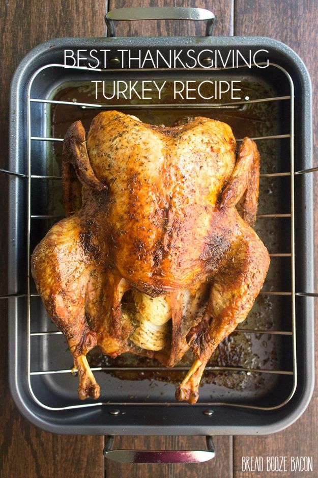 Healthy Thanksgiving Recipes - Herb Roasted Turkey - Low fat Versions of Your Favorite Holiday Recipe for Turkey, Stuffing, Gravy, Pie and Desserts, Appetizers, Vegetables and Side Dishes like Spinach, Broccoli, Cranberries, Mashed Potatoes, Sweet Potatoes and Green Beans - Easy and Quick Last Minute Thanksgiving Recipes for Low Carb, Low Fat and Clean Eating Diet 