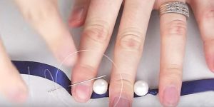 DIY Fashion Idea: Pearl Ribbon Bracelet