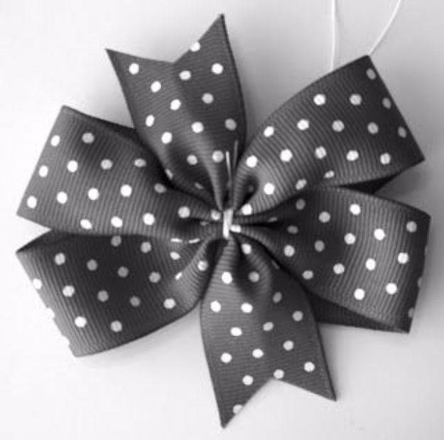 Creative Bows For Packages - Pinwheel Bow - Make DIY Bows for Christmas Presents and Holiday Gifts - Cute and Easy Ideas for Making Your Own Bows and Ribbons - Step by Step Tutorials and Instructions for Tying A Bow - Cheap and Crafty Gift Wrapping Ideas on A Budget #diy #gifts #giftwrapping #christmasgifts