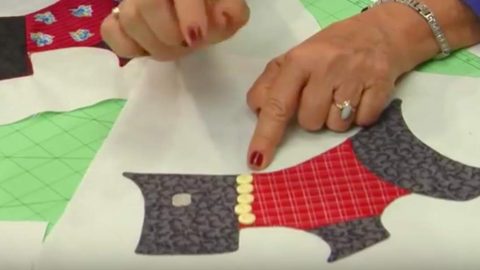 She Cuts Out Scottie Dogs And Makes The Cutest Quilt Ever. Watch! | DIY Joy Projects and Crafts Ideas