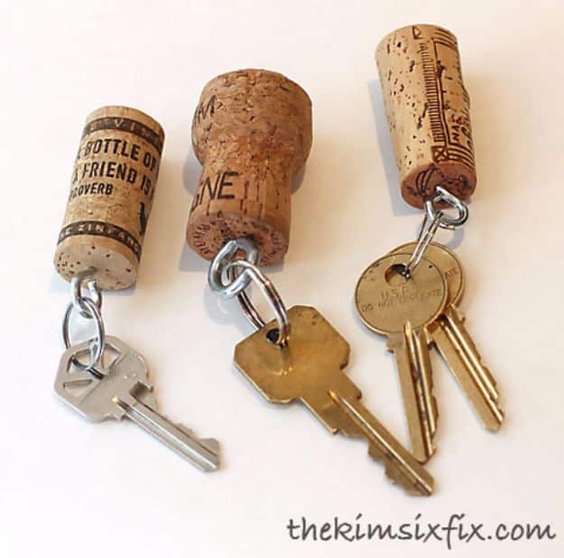 Wine Cork Crafts and Craft Ideas With Wine Corks - Wine Cork Keychains - Cool Projects to Make With Old Wine Cork - Outdoor and Garden, Easy Wall Art, Fun DIY Gifts and Cheap Crafts for Adults, Kids and Teens 