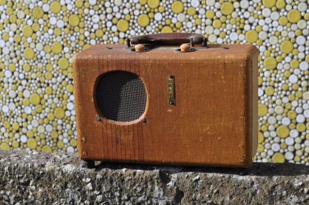 DIY Gadgets - Modern Bluetooth Speaker From An Antique Portable Radio - Homemade Gadget Ideas and Projects for Men, Women, Teens and Kids - Steampunk Inventions, How To Build Easy Electronics, Cool Spy Gear and Do It Yourself Tech Toys #gadgets #diy #stem #diytoys