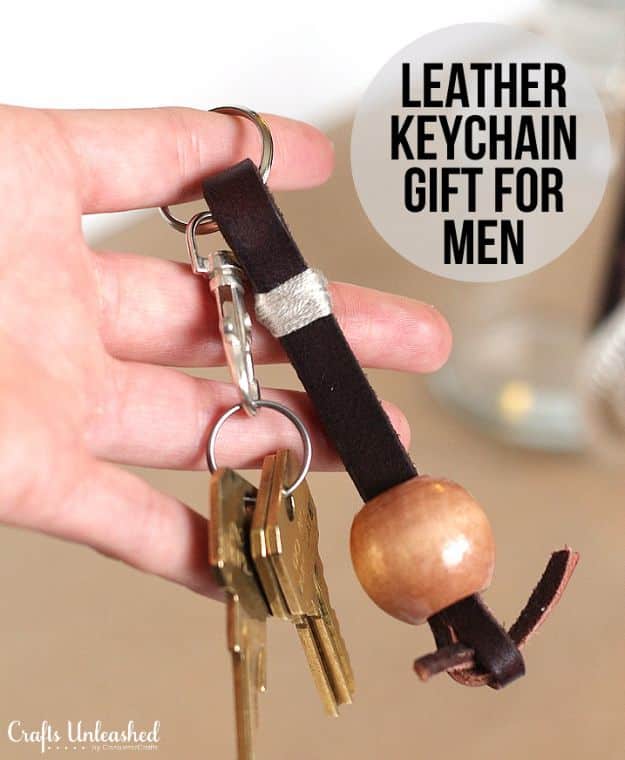 DIY Valentines Day Gifts for Him - Simple Leather Keychain - Cool and Easy Things To Make for Your Husband, Boyfriend, Fiance - Creative and Cheap Do It Yourself Projects to Give Your Man - Ideas Guys Love These Ideas for Car, Yard, Home and Garage - Make, Don't Buy Your Valentine 