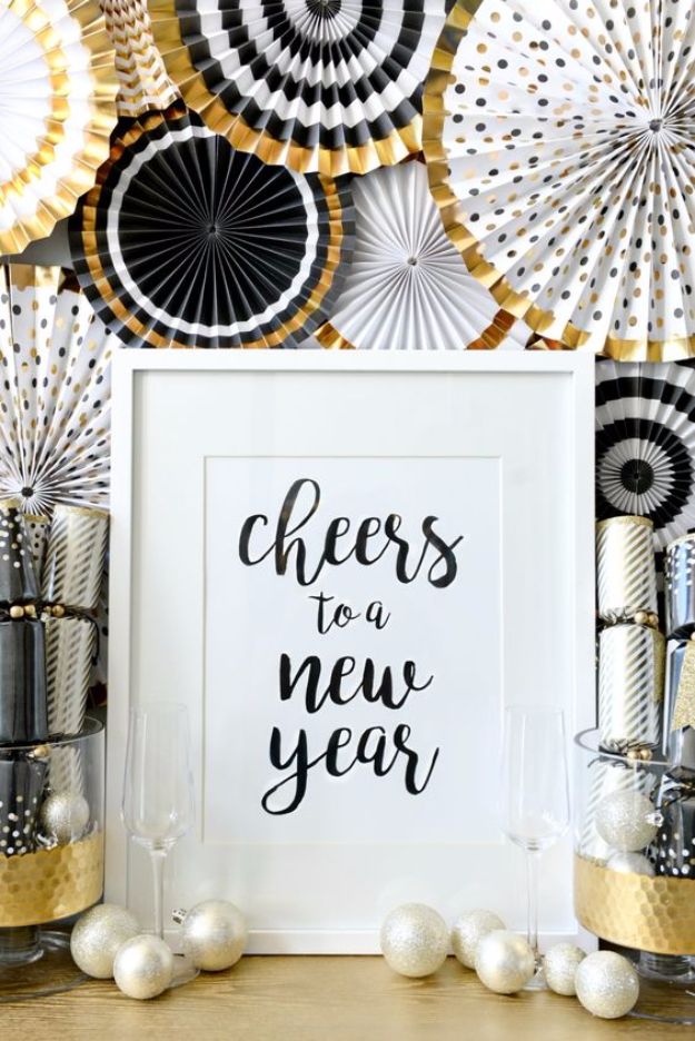 37 DIY New Years Eve Decor  Ideas