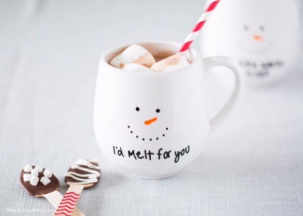 DIY Coffee Mugs - DIY Painted Coffee Mug Gift Idea 