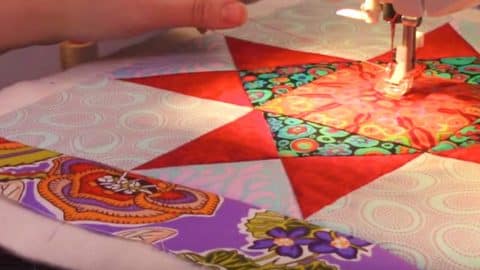 Use Scrap Fabric To Make This Star Quilt Pattern | DIY Joy Projects and Crafts Ideas