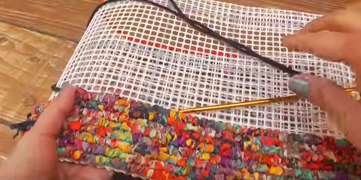 Woven DIY Tote Bag | DIY Joy Projects and Crafts Ideas