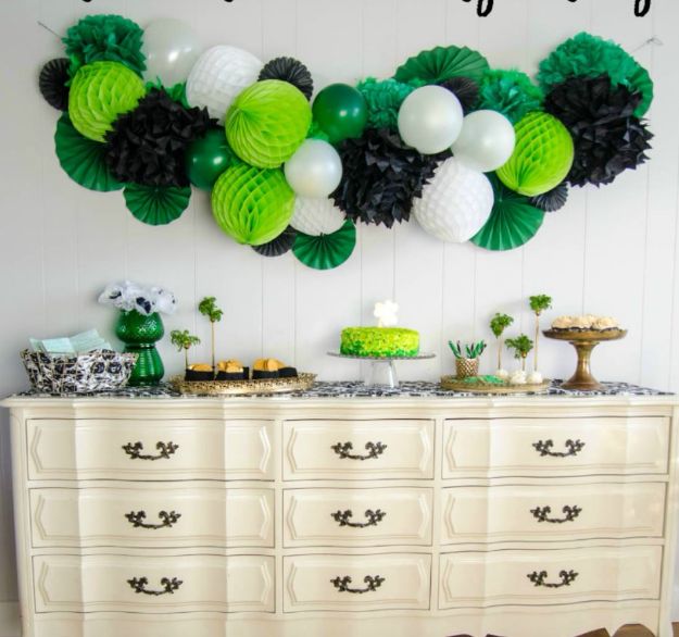 St Patricks Day Decor Ideas - DIY Giant Honeycomb Garland - DIY St. Patrick's Day Party Decorations and Home Decor Crafts - Projects for Walls, Hanging Banners, Wreaths, Tabletop Centerpieces and Party Favors - Green Shamrocks, Leprechauns and Cute and Easy Do It Yourself Decor For Parties - Cheap Dollar Store Ideas for Those On A Budget http://diyjoy.com/diy-st-patricks-day-decor