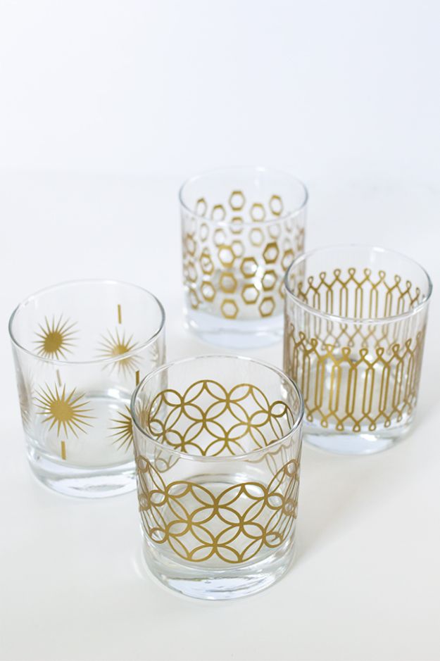 DIY Glassware - DIY Metallic Print Glassware - Cool Bar and Drink Glasses to Make for Cheap DIY Wedding Gifts or Party Decor