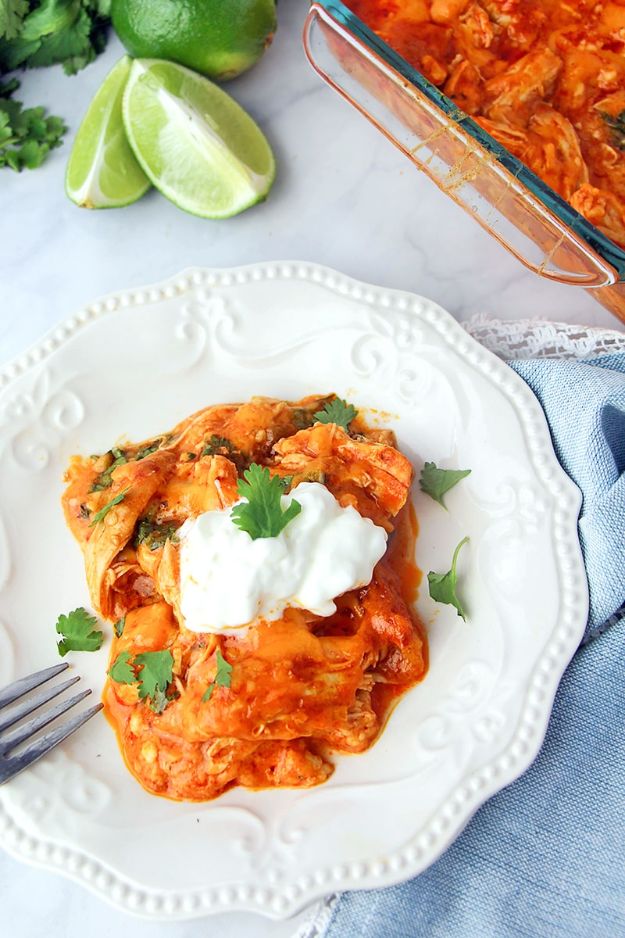 Keto Recipes for Dinner - Low Carb Chicken Enchilada Casserole - Mexican Food Keto Recipe Ideas - Dinner Ideas for Keto Diet Plan - Chicken Keto Meals to Make At Home