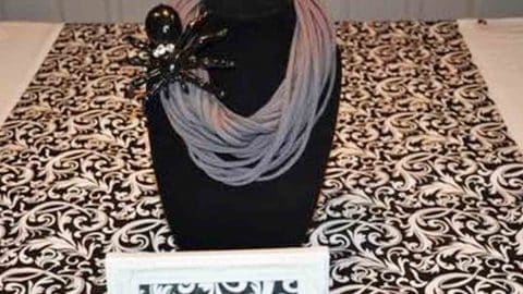 Watch How She Makes This Fabulous Scarf Out Of An Old T-Shirt! | DIY Joy Projects and Crafts Ideas