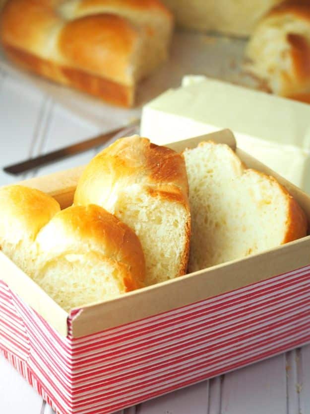 Quick Bread Recipes - How to Make A Brioche Braid - Bread Recipe Ideas for Sandwiches