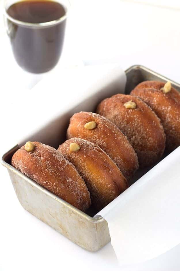 Coffee Drink Recipes - Coffee Custard Filled Donuts - Easy Drinks and Coffees To Make At Home - Frozen, Iced, Cold Brew and Hot Coffee Recipe Ideas - Sugar Free, Low Fat and Blended Drinks - Mocha, Frappucino, Caramel, Chocolate, Latte and Americano - Flavored Coffee, Liqueur and After Dinner Drinks With Alcohol, Dessert Ideas for Parties #coffeedrinks #coffeerecipes #coffee #drinkrecipes