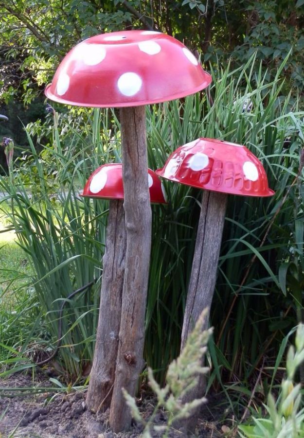 DIY Garden Decor Ideas - Crafts for Outdoors - DYI Garden Ornaments to Make for Backyard Decoration - Thrift Store Crafts - DYI Garden Art Mushrooms