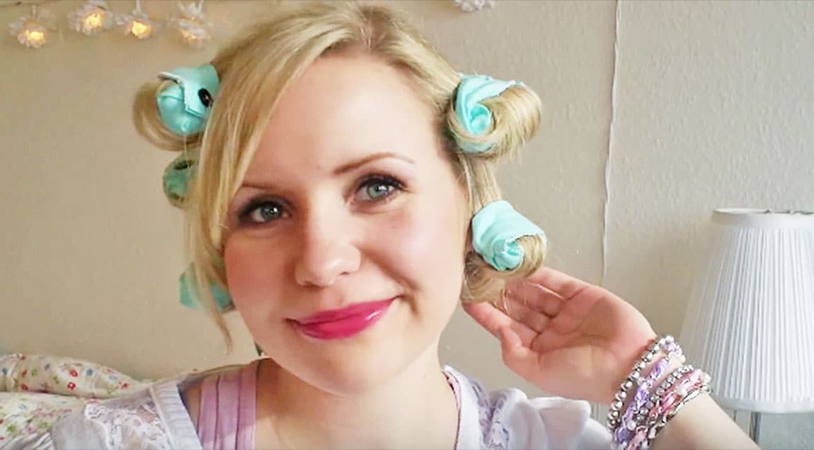 your-hair-will-never-look-better-once-you-make-these-diy-curlers