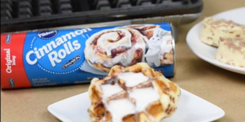 cinnamon-rolls-waffle-iron