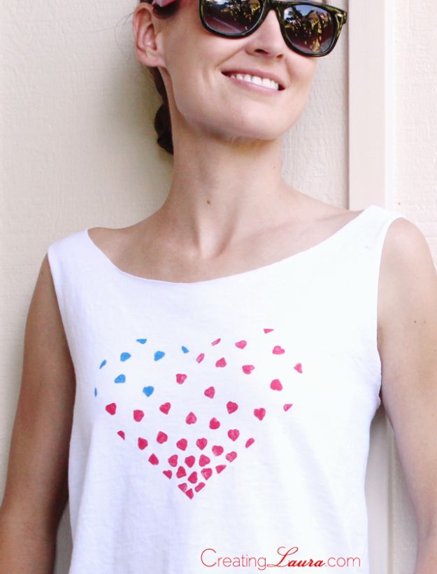 No Sew DIY Fashion Ideas - DIY No-Sew Hand-Stamped 4th of July Tank Top - Easy No Sew Projects to Make for Clothes, Shirts, Jeans, Pants, Skirts, Kids Clothing No Sewing Project Ideas 