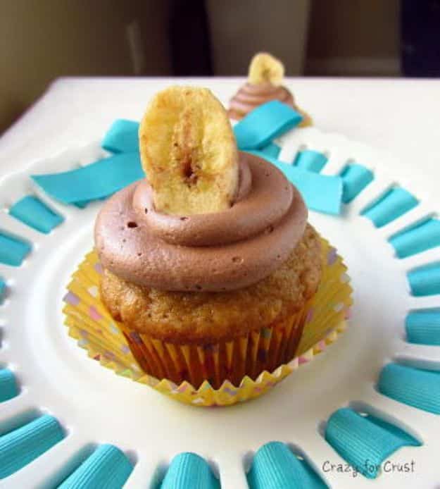 Celebrity Inspired Recipes - Elvis-Style Peanut Butter Banana Cupcakes - Healthy Dinners, Pies, Sweets and Desserts, Cooking for Families and Holidays - Crock Pot Treats