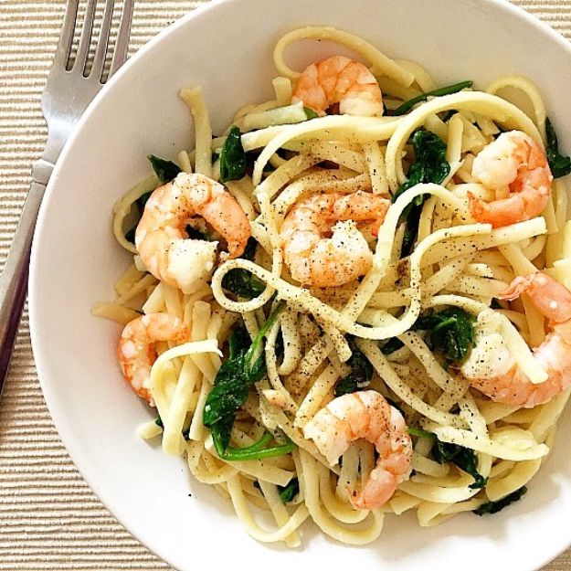 Shrimp Recipes - Pasta with Shrimp and Spinach - Healthy, Easy Recipe Ideas for Dinner Using Shrimp - Grilled, Creamy Baked Pasta, Fried, Spicy Asian Style, Mexican, Sauteed Garlic