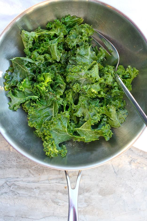Best Kale Recipes - Braised Kale With Apple Cider Vinegar - Healthy Green Vegetable Cooking for Salads, Soup, Lunches, Stir Fry and Dinner - Kale Chips. Salad, Shredded, Cooked, Fresh and Sauteed Kale - Vegan, Vegetarian, Keto, Low Carb and Lowfat Recipe Ideas #kale #kalerecipes #vegetablerecipes #veggies #recipeideas #dinnerideas 
