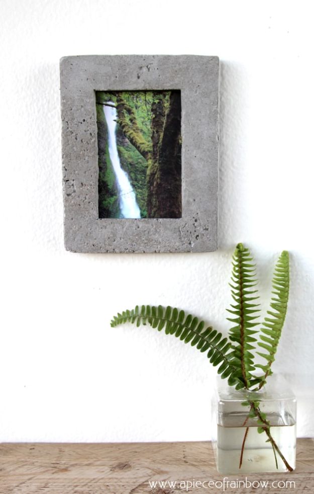 DIY Projects With Concrete - Concrete Picture Frame - Easy Home Decor and Cheap Crafts Made With Cement - Ideas for DIY Christmas Gifts, Outdoor Decorations