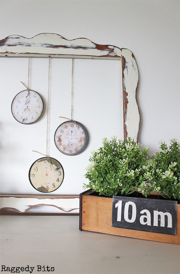 DIY Ideas With Old CD - DIY Vintage Farmhouse Clock Faces - Recycle Jewelry, Room Decoration Mosaic, Coasters, Garden Art and DIY Home Decor Using Broken DVD - Photo Album, Wall Art and Mirror - Cute and Easy DIY Gifts for Birthday and Christmas Holidays 