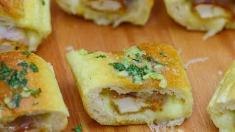Easy Chicken Parmesan Stuffed Garlic Bread Recipe | DIY Joy Projects and Crafts Ideas