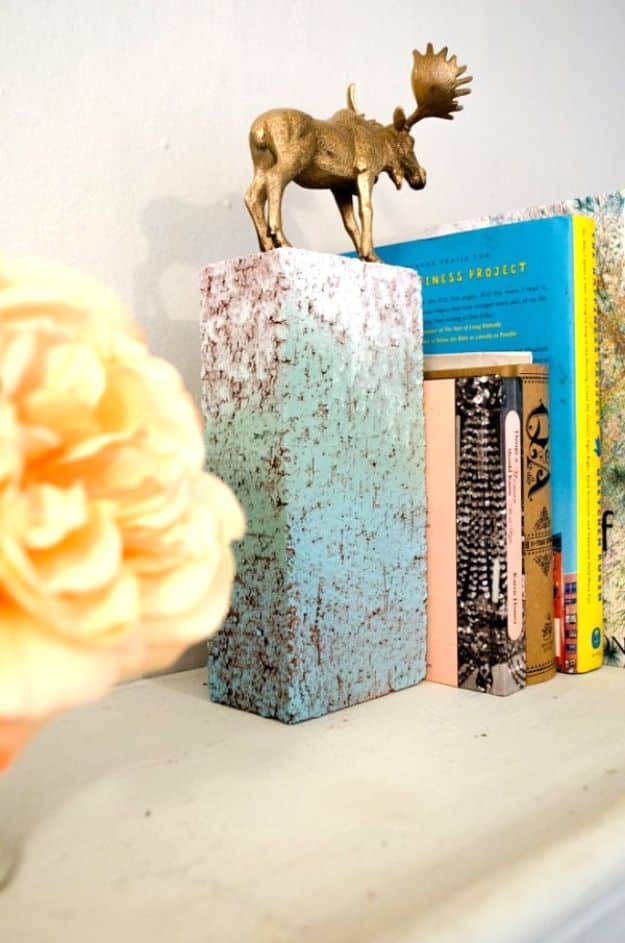 DIY Ideas With Bricks - DIY Gold Animal Bookends - Home Decor and Creative Do It Yourself Projects to Make With Bricks - Ideas for Patio, Walkway, Fireplace, Firepit, Mantle, Grill and Art - Inexpensive Decoration Tutorials With Step By Step Instruction for Brick DIY #diy #homeimprovement