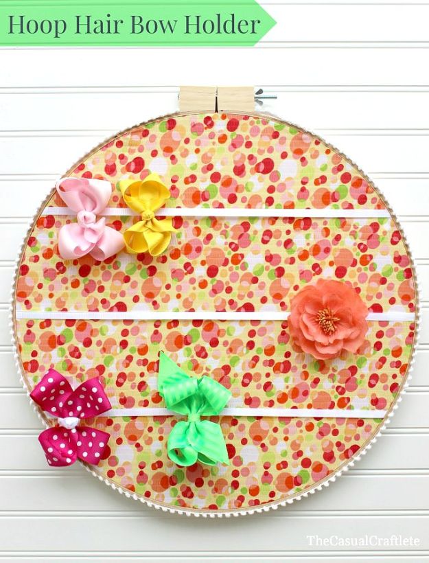 Cheap DIY Gift Ideas - Embroidery Hoop Hair Bow Holder - List of Handmade Gifts on A Budget and Inexpensive Christmas Presents - Do It Yourself Gift Idea for Family and Friends, Mom and Dad, For Guys and Women, Boyfriend, Girlfriend, BFF, Kids and Teens - Dollar Store and Dollar Tree Crafts, Home Decor, Room Accessories and Fun Things to Make At Home #diygifts #christmas #giftideas #diy