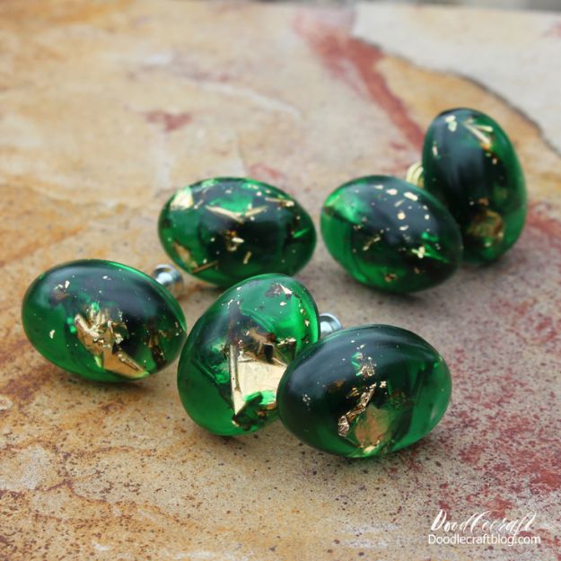 DIY Resin Casting Crafts - Gold Leaf and Emerald Resin Cabinet Knobs - Homemade Resin and Epoxy Craft Projects and Ideas - How to Make Resin Jewelry - Use Silicon Molds to Make Paper Weights, Creative Christmas Ornaments and Crafts to Make and Sell - Flowers, Pictures, Clocks, Tabletop, Inspiration for Handmade Jewelry and Items to Sell on Etsy #crafts