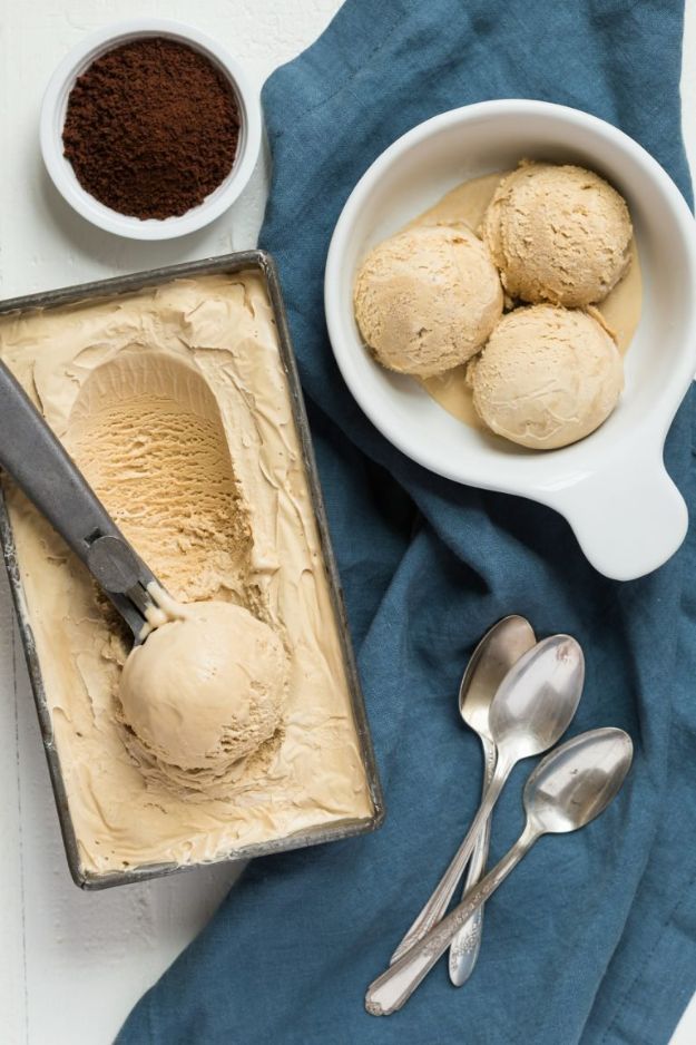 Homemade Ice Cream Recipes - Homemade Coffee Ice Cream - How To Make Homemade Ice Cream At Home - Recipe Ideas for Making Vanilla, Chocolate, Strawberry, Caramel Ice Creams - Step by Step Tutorials for Easy Mixes and Dairy Free Options - Cuisinart and Ice Cream Machine, No Churn, Mix in A Bag and Mason Jar - Healthy