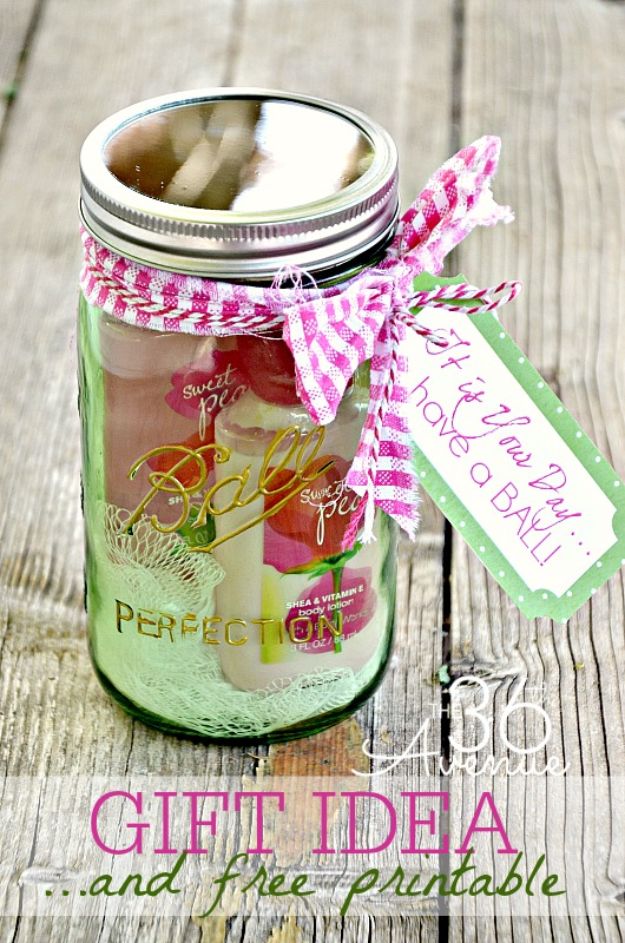 Cheap DIY Gift Ideas - Jar Gift Idea - List of Handmade Gifts on A Budget and Inexpensive Christmas Presents - Do It Yourself Gift Idea for Family and Friends, Mom and Dad, For Guys and Women, Boyfriend, Girlfriend, BFF, Kids and Teens - Dollar Store and Dollar Tree Crafts, Home Decor, Room Accessories and Fun Things to Make At Home #diygifts #christmas #giftideas #diy