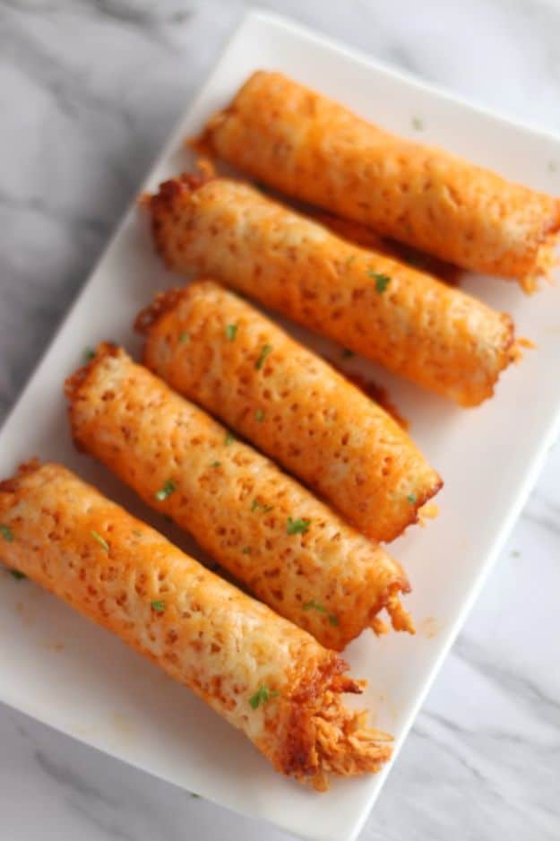 Keto Breakfast Recipes - Keto Buffalo Chicken Taquitos - Low Carb Breakfasts and Morning Meals for the Ketogenic Diet - Low Carbohydrate Foods on the Go - Easy Crockpot Recipes and Casserole - Muffins and Pancakes, Shake and Smoothie, Ideas With No Eggs #keto