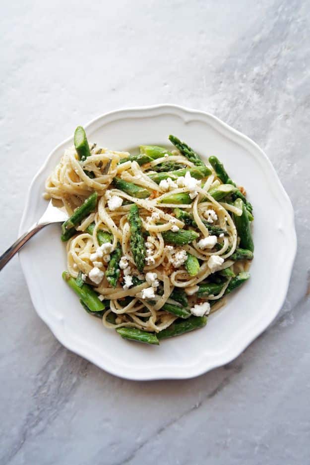 Asparagus Recipes - Lemon Feta Linguine With Garlic Asparagus - DIY Asparagus Recipe Ideas for Homemade Soups, Sides and Salads - Easy Tutorials for Roasted, Sauteed, Steamed, Baked, Grilled and Pureed Asparagus - Party Foods, Quick Dinners, Dishes With Cheese, Vegetarian and Vegan Options - Healthy Recipes With Step by Step Instructions 