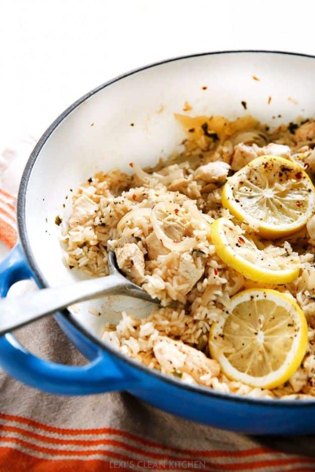 Lemon Garlic Chicken and Rice One-Pan Skillet