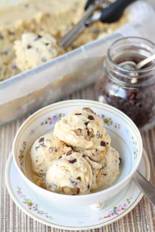 Homemade Ice Cream Recipes - Ultimate Chocolate Chip Cookie Dough Ice Cream - How To Make Homemade Ice Cream At Home - Recipe Ideas for Making Vanilla, Chocolate, Strawberry, Caramel Ice Creams - Step by Step Tutorials for Easy Mixes and Dairy Free Options - Cuisinart and Ice Cream Machine, No Churn, Mix in A Bag and Mason Jar - Healthy and Keto Diet Friendly #recipes #icecream