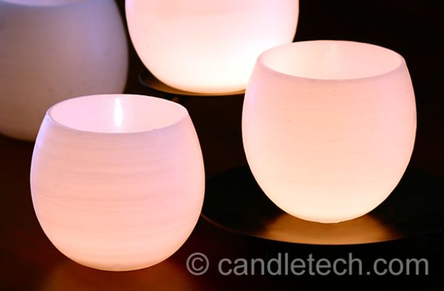 Cheap DIY Gift Ideas - Water Balloon Luminaries - List of Handmade Gifts on A Budget and Inexpensive Christmas Presents - Do It Yourself Gift Idea for Family and Friends, Mom and Dad, For Guys and Women, Boyfriend, Girlfriend, BFF, Kids and Teens - Dollar Store and Dollar Tree Crafts, Home Decor, Room Accessories and Fun Things to Make At Home #diygifts #christmas #giftideas #diy